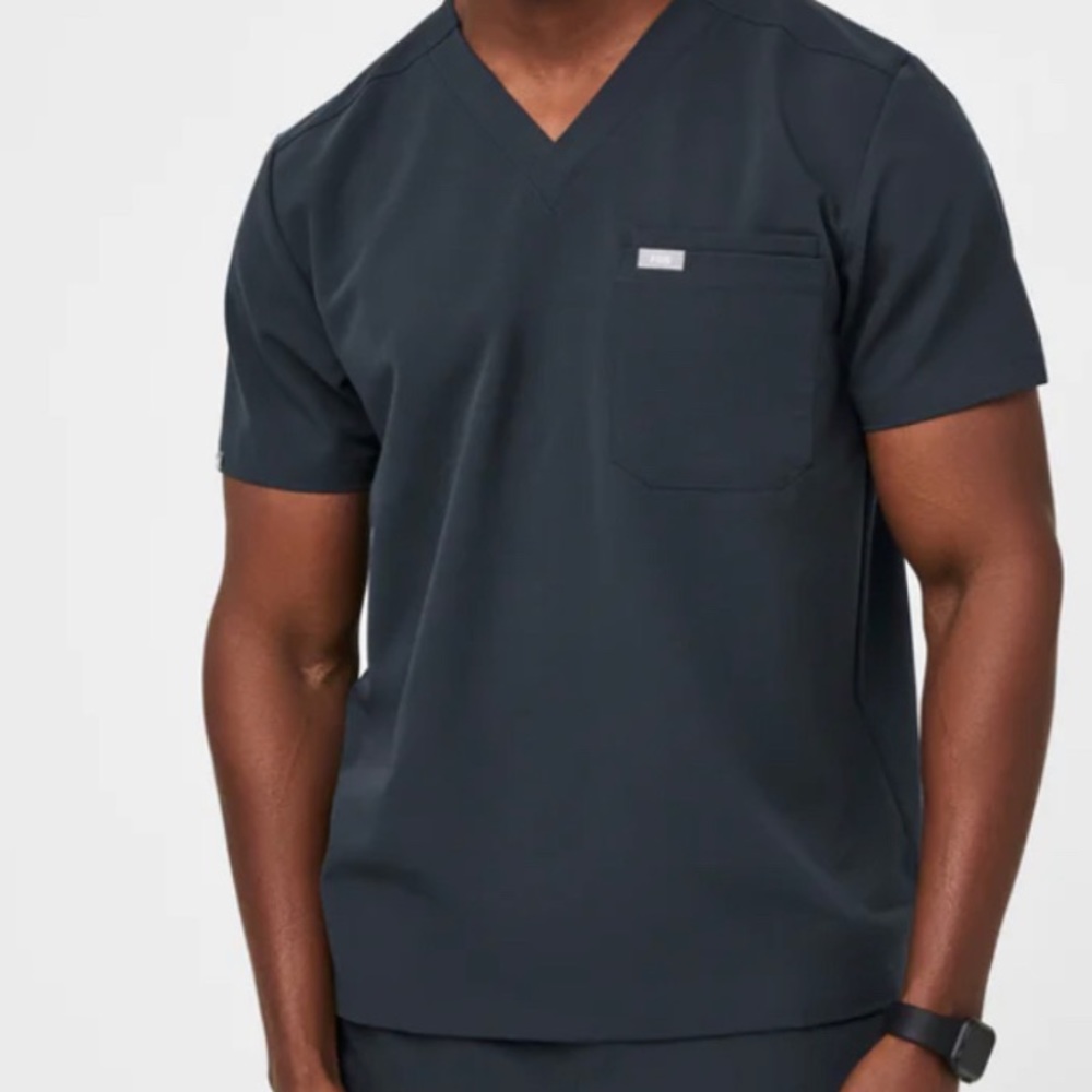 Figs Dark Harbor Men M scrub shirt Leon 3-pocket